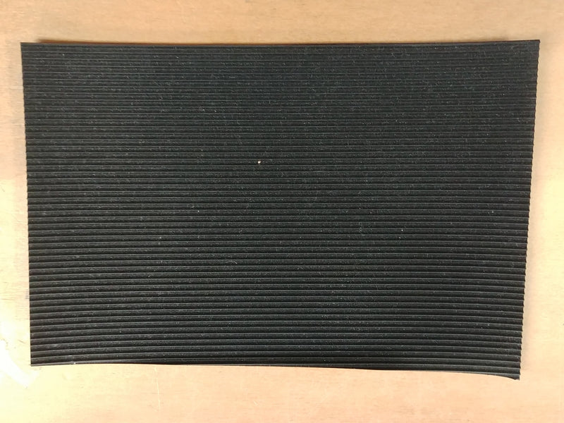 Black Ribbed Mat 8x6 House